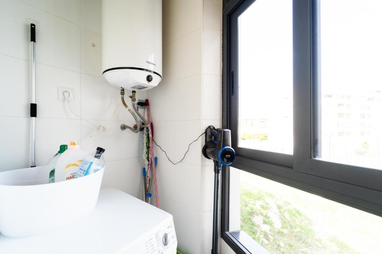 Primera Linea De Mar Con Piscina, Gimnasio Y Parking 2 Hab Y 2 Banos Villajoyosa Dış mekan fotoğraf