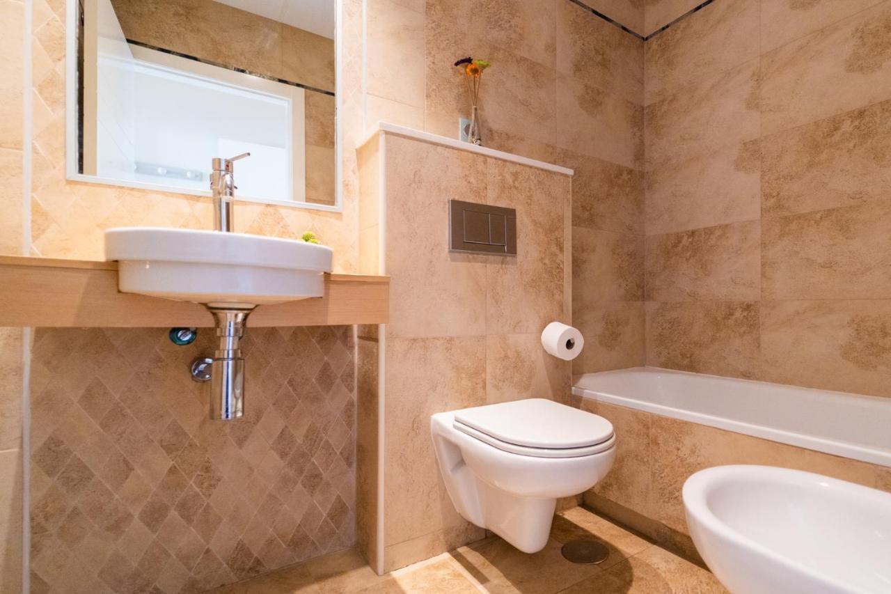 Primera Linea De Mar Con Piscina, Gimnasio Y Parking 2 Hab Y 2 Banos Villajoyosa Dış mekan fotoğraf