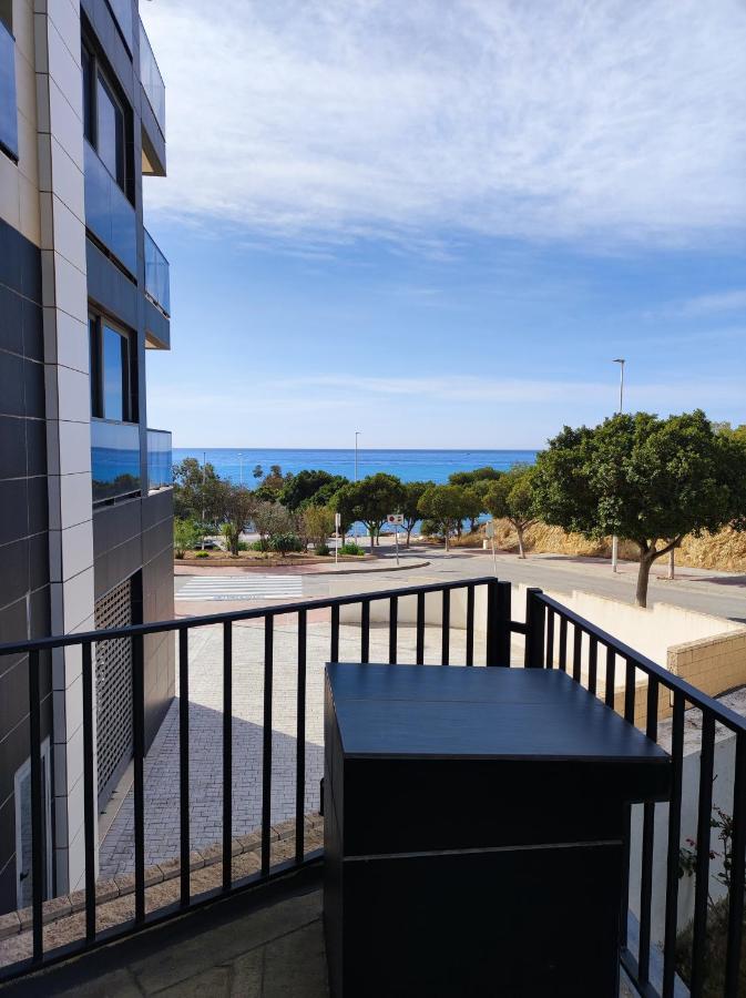 Primera Linea De Mar Con Piscina, Gimnasio Y Parking 2 Hab Y 2 Banos Villajoyosa Dış mekan fotoğraf